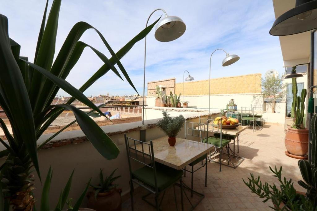 Riad103 chauffée sur le jacuzzi in rooftop&pool SPA Marrakesh Exterior foto